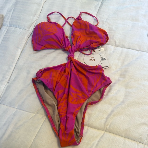 PQ Swim - swimsuit size S - Picture 4 of 6